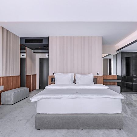 Actor Hotel Suto Orizari Kültér fotó