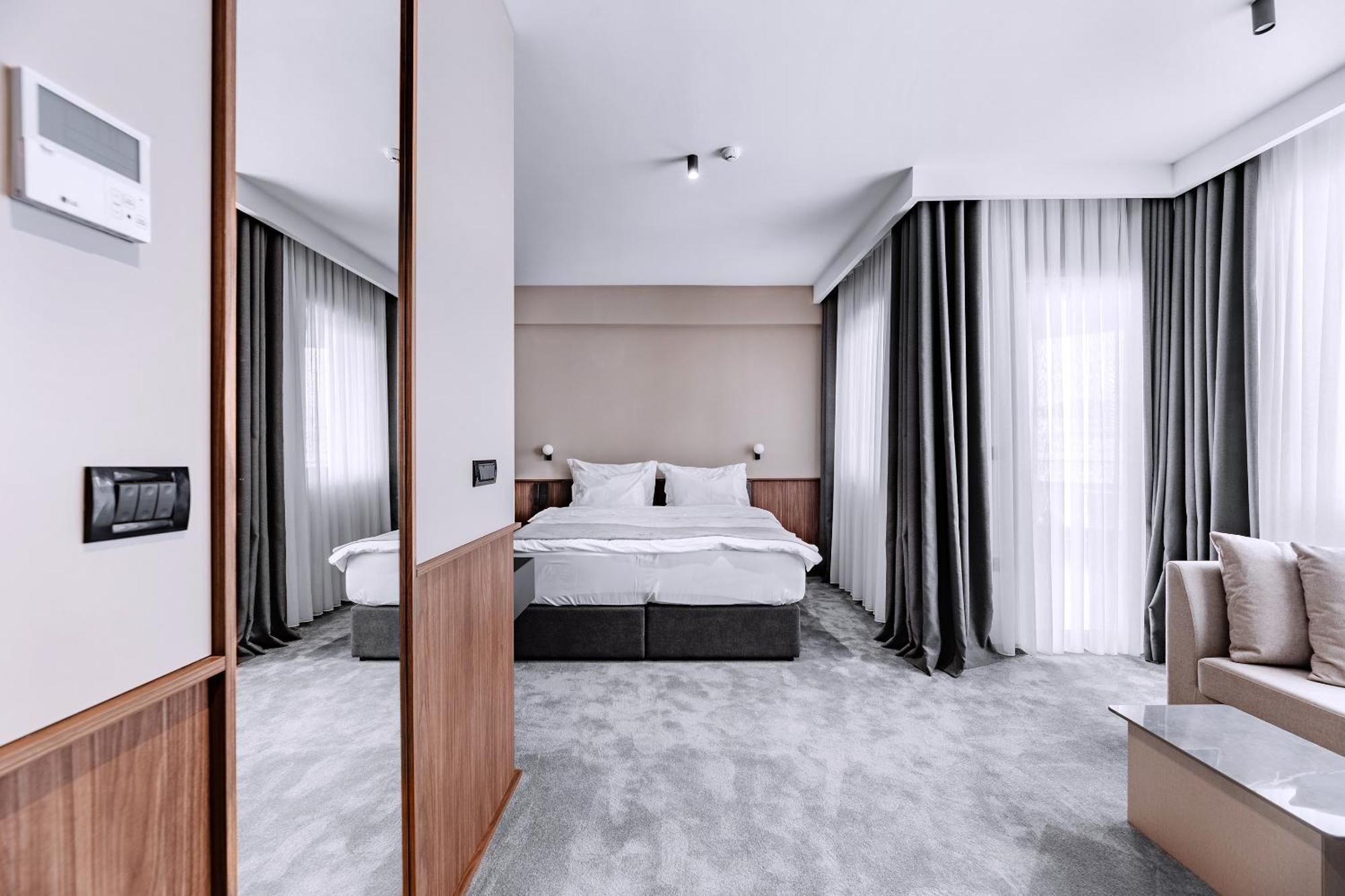 Actor Hotel Suto Orizari Kültér fotó